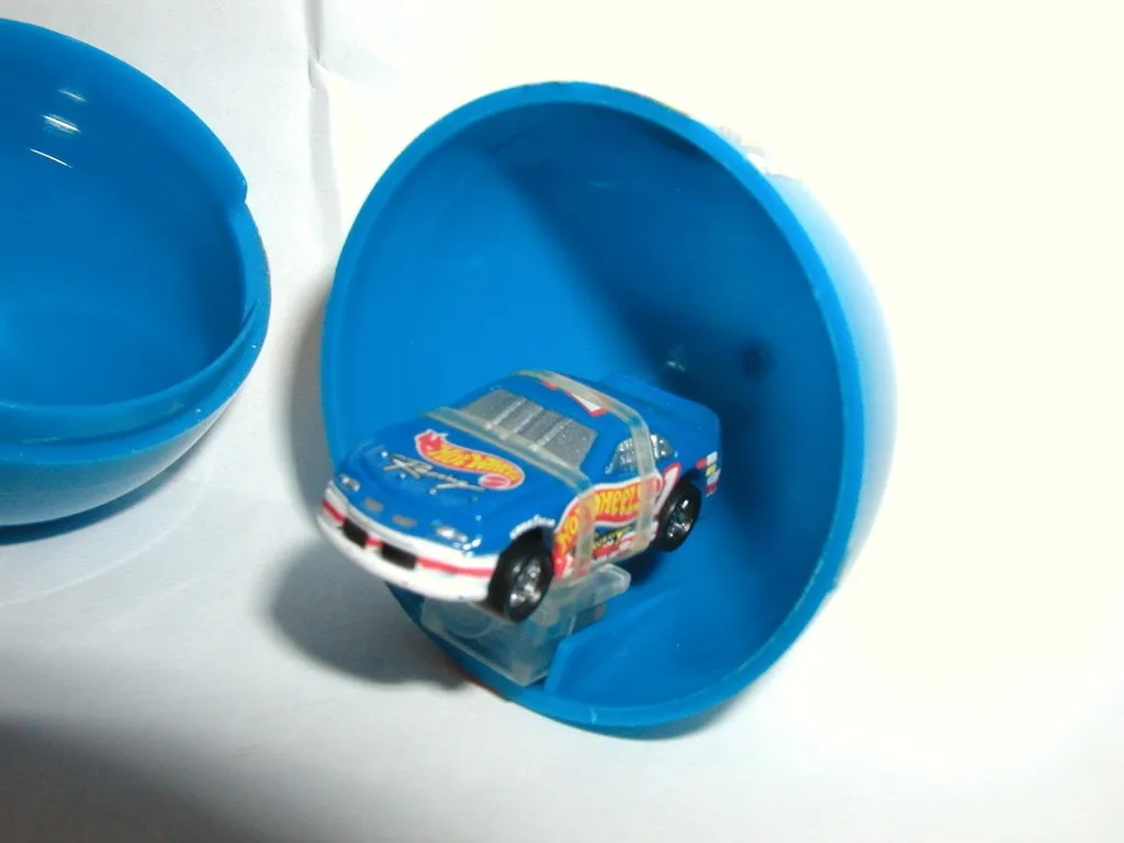 hot wheels planet micro eggs