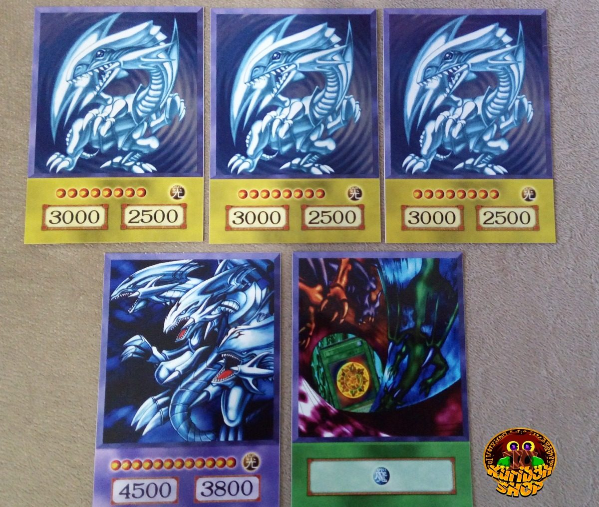 3 Dragão Branco De Olhos +1 Dragão Supremo De Olhos Azuis 3 Dragão Branco De Olhos +1 Dragão Supremo De Olhos Azuis