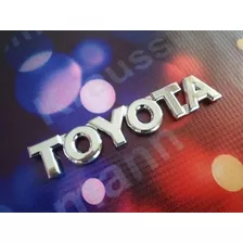 Toyota, Logo Emblema Cromado. 11x2cms