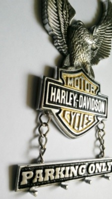 Harley Davidson Emblema Porta Llaves Parkig Only Aluminio Foto 5