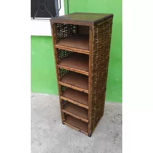 Mueble De Madera Con 6 Estantes Costados Tejidos En Mimbre