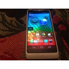 Motorola Xt890 Rarz I Blanco Usado $1799 Con Envio.