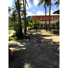 Se Vende Villa En Puerto Plata Frente A La Playa.