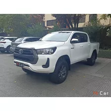 Toyota Hilux Sr 4x2