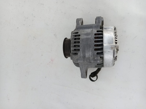 Alternador Toyota Yaris Hatchback 2006 1.5 4cil. Foto 6