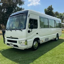 Toyota Coaster Van Ejecutiva