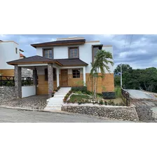 Se Vende Hermosa Villa En Jarabacoa 