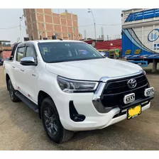 Alquiler De Camionetas Toyota Hilux 4x4 