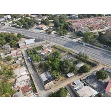 Amplio Terreno Con Bienhechurias Para Ambito Comercial Y Residencial Avenida Intercomunal Barquisimeto - Cabudare 