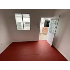 Apartamento Tipo Casa En Alquiler Buceo 2 Dormitorios Con Patio