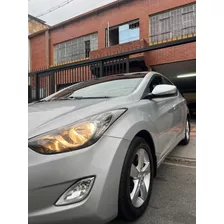 Hyundai Elantra Gls Mecanico. Mod. 2012. Con Techo