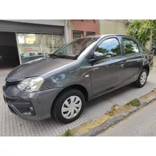 Toyota Etios Sedan X 4p Año 2023 - Oldcarsba