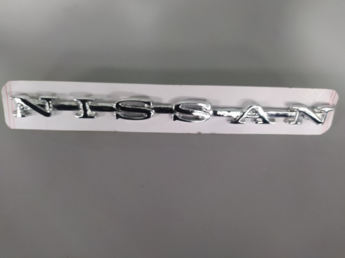 Foto de Emblema Capo Nissan Patrol