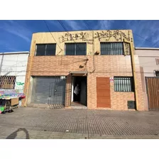 Galpon Comercial Con Oficina/ Calle Carmen - Santiago