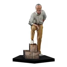 Estátua Stan Lee Regular Art Scale 1/10 - Iron Studios