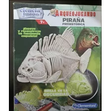 Juego Arqueojugando Piraña (clementoni) 