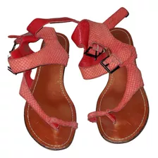 Zapatilla Roja Con Suela Cafe Ajustable Vince Camuto