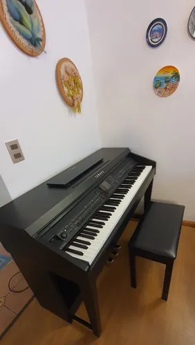 Primera imagen para búsqueda de piano clavinova usado