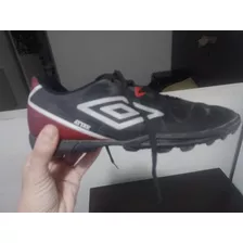 Botines Fútbol 5 Marca Umbro Talle 37. Exelente Estado