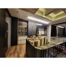 Venta De Espectacular Penthouse Poblado, Para Estrenar Con Jacuzzi