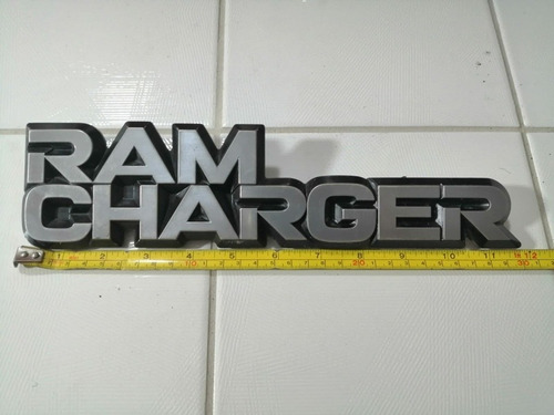 Emblema Ram Charger Foto 5