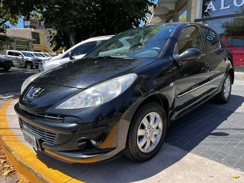 Peugeot 207 2011 1.4 Xs