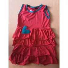 Vestido Fucsia Con Volados Y Corazón Aplicado