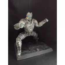 Figura Batman Armadura Vs Superman Escultura De Colección 