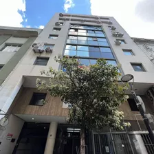 Venta - Oficina Con 3 Cocheras - Microcentro