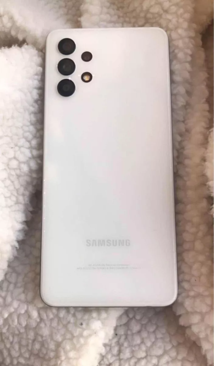 Celular Samsung A32 128gb Color Blanco Seminuevo Sin Detalle
