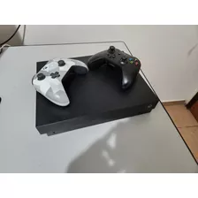 Xbox One X 1t + Dois Controles