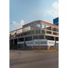 Alquila Local En Complejo Comercial Vincere - Pilar - Colectora - Km 53