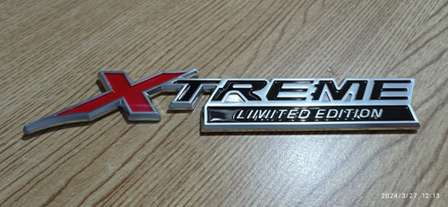 Emblema Xtreme Limited Edition Toyota Fj Cruiser Foto 2
