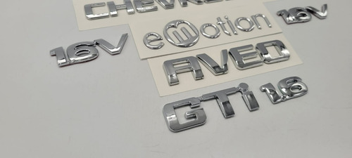 Chevrolet Aveo Emotion 16v Gti 16 Emblemas Cinta 3m Foto 3