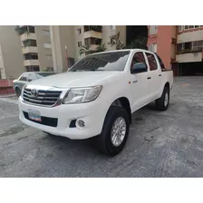 Toyota Hilux 4x4 Sincronica 2014