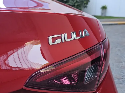 Alfa Romeo Giulia 2.0 280cv Veloce - 17