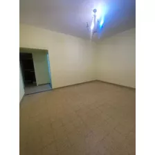 Casa En Alquiler De 2 Dormitorios En La Blanqueada