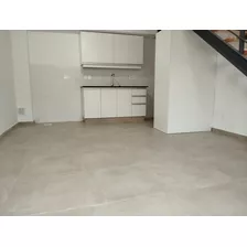 Apartamento Tipo Casa En Complejo Cerrado De 7 Unidades