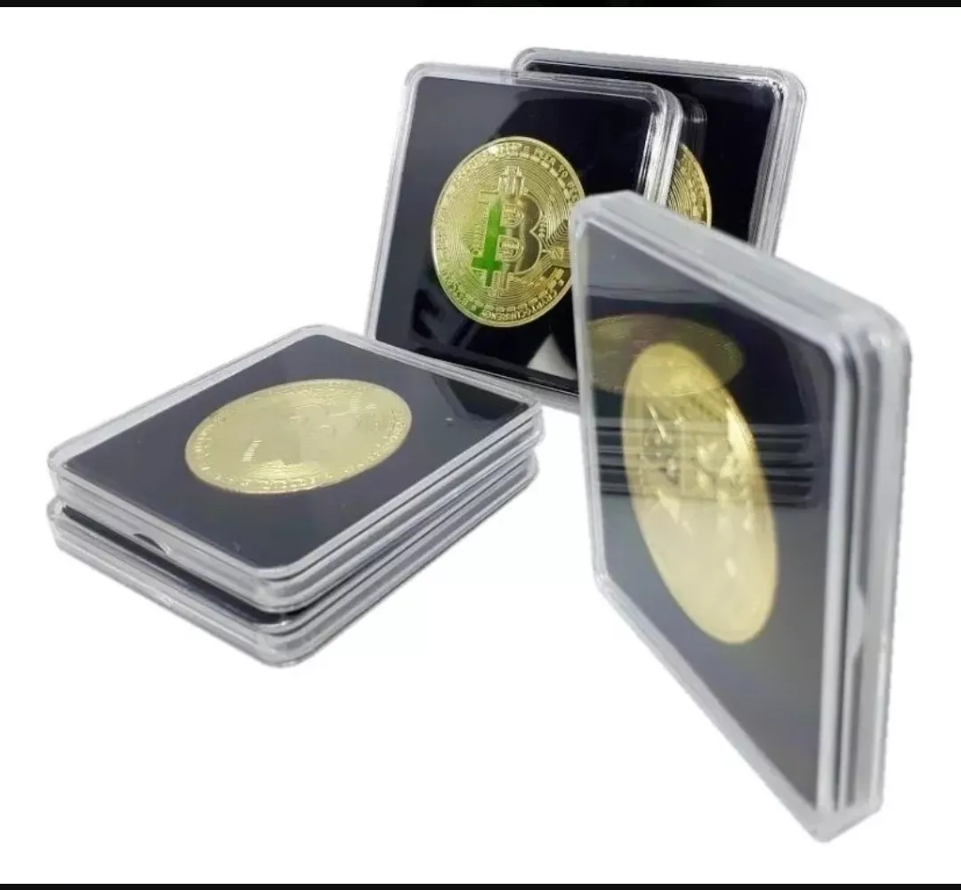 Moeda Bitcoin Com Base Dourada Ouro 24k Gold Física Coleção