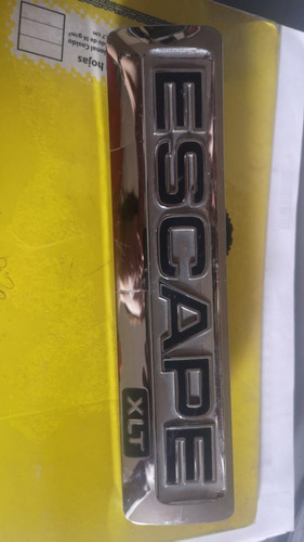 2008 - 2012 Ford Escape Xlt Emblema  8l84-7843156-aa Foto 2