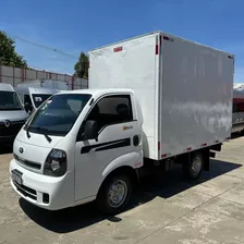 Kia Bongo 2.5 K-2500 4x2 Baú 