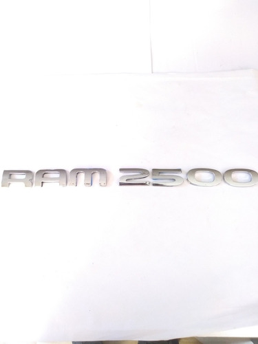 Emblema Letra Lateral O Trasero Dodge Ram 2500  Foto 2