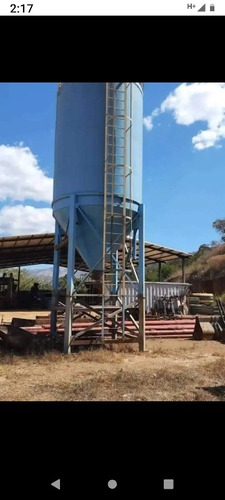 Silo Para Almacenar Cemento De 35 Toneladas Nuevo En Aragua 