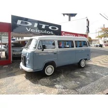 Volkswagen Kombi 1.4 Flex Std 9 Lugares