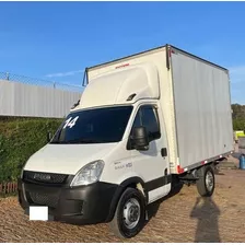 Iveco Daily 35s14 (2014) Baú Seco 