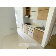 Apartamento En Calle Nueva Sabaneta - Zona Plana Y Central