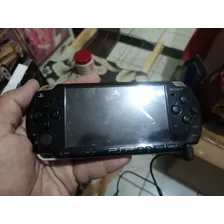 Psp Sony 2010 Black Piano Para Conserto Ou Retirada De Peças