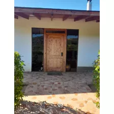 Casa En Venta De 260 M2, Terreno De 2500 M2, 5d-4b, Quilpué