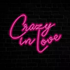 Luminária Letreiro Neon Led Crazy In Love 120 X 90 Cm