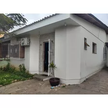 Casa Com 2 Quartos,2 Banheiros, Espaçosa 